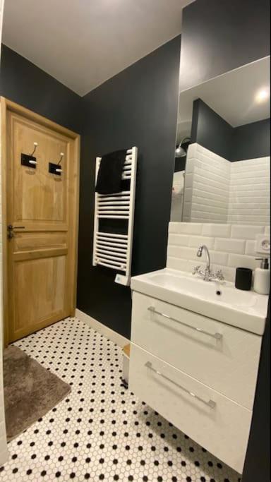 Sejour Detente Au Coeur De Spa,cine,bouteille Offerte Apartment Macon