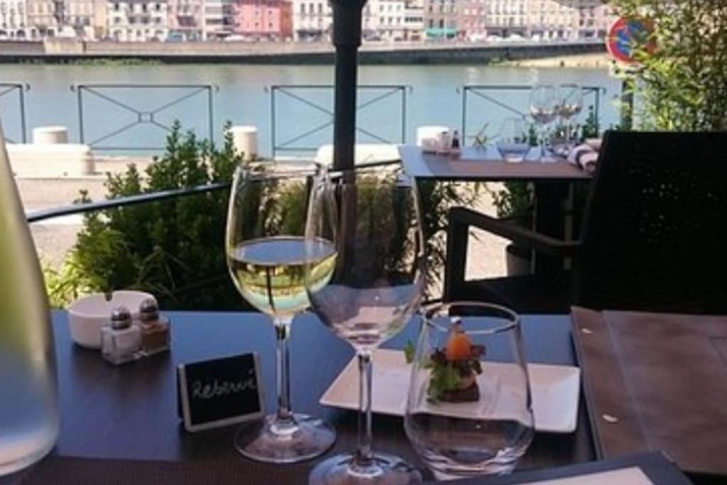 Sejour Detente Au Coeur De Spa,cine,bouteille Offerte Apartment Macon
